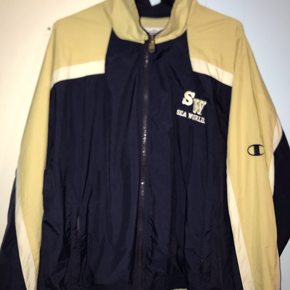 Vintage sea world x champion windbreaker